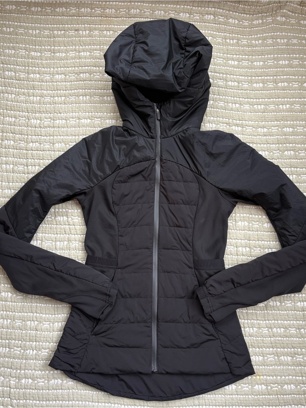 Lululemon Athletica Down for it All Hooded Puffer Size 2